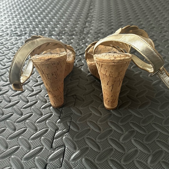 Nine West Cork Wedge Golden Strappy Sandals - Picture 5 of 6